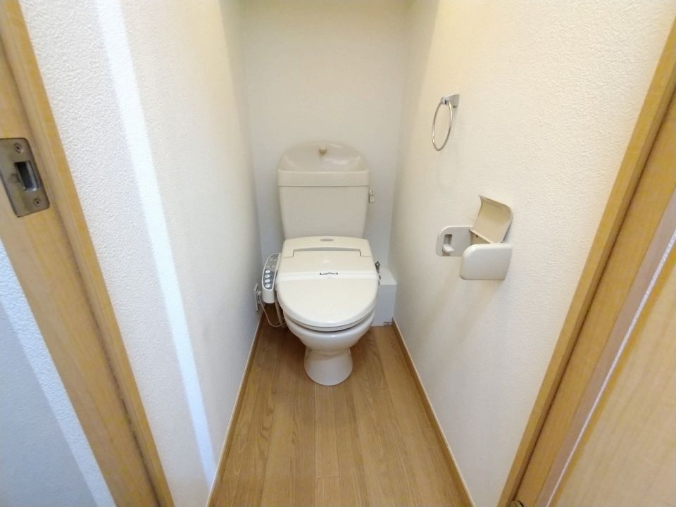 その他　温水洗浄便座設置