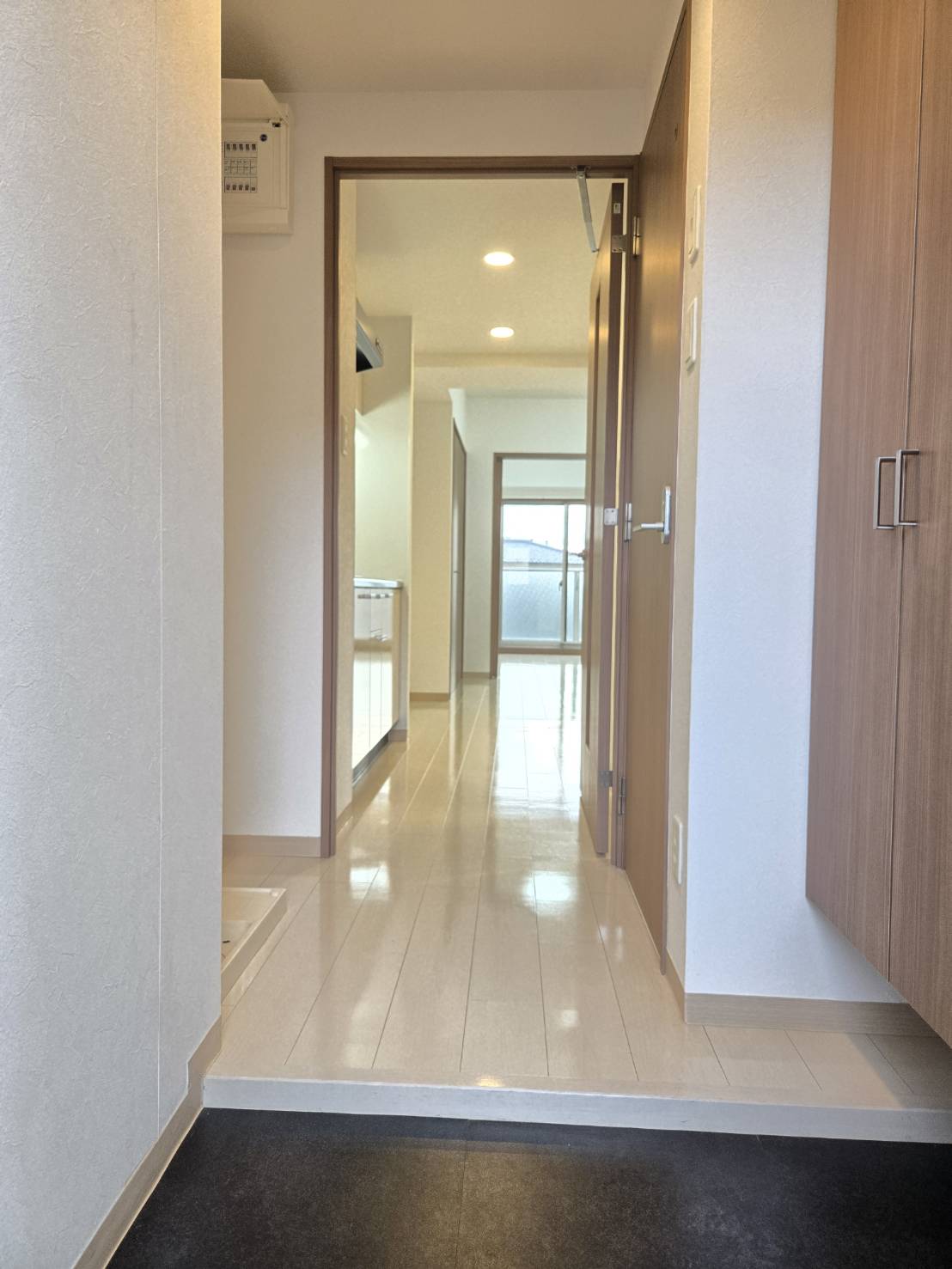 玄関　※別号室