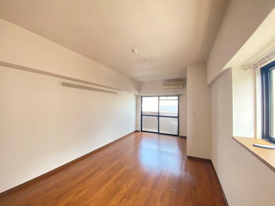 居室・リビング　※別部屋の写真です