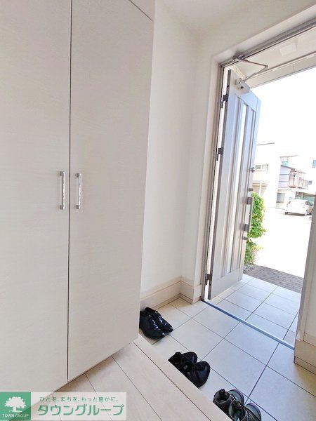 玄関　同施工会社・同タイプ