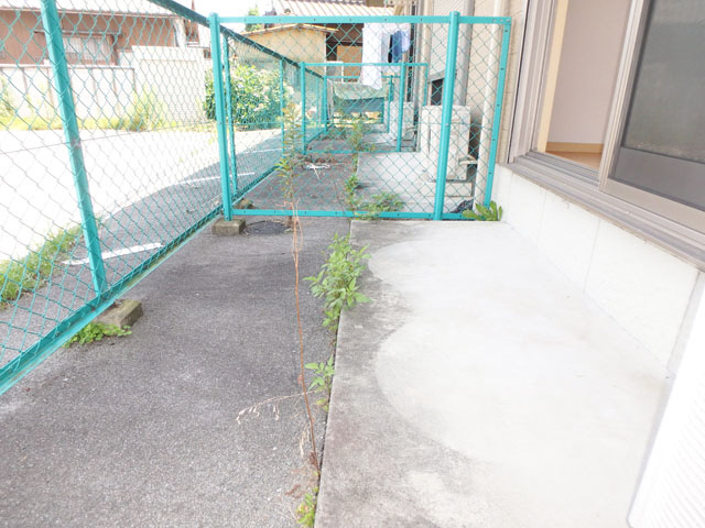 バルコニー　東向きで朝日が差し込みます☆