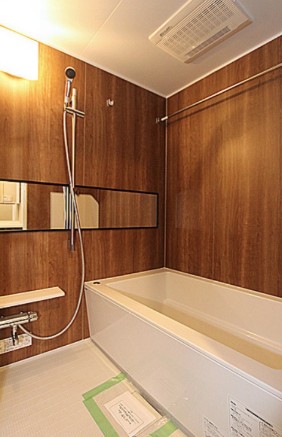 バス・シャワールーム　※こちらのお写真は他部屋になり参考写真です※