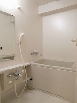 バス・シャワールーム　同マンション別部屋