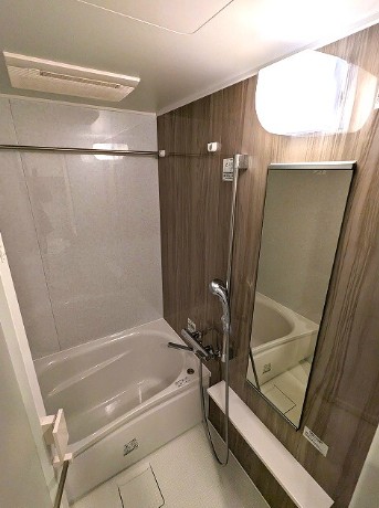 バス・シャワールーム　※別部屋参考写真