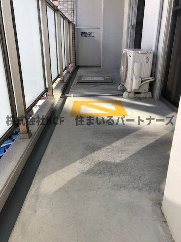 バルコニー　バルコニーからの眺めを楽しみながら食事をしませんか