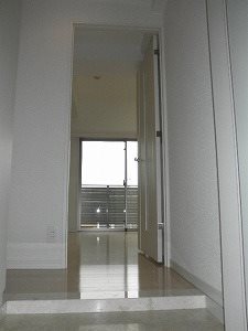 玄関　※参考画像