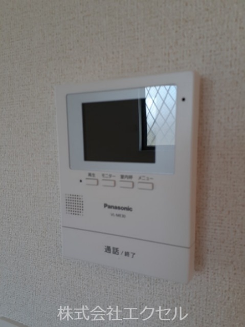 セキュリティ　モニター付きドアホンで安心です。