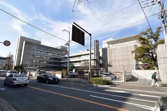 その他　箕面市役所（その他）まで735m