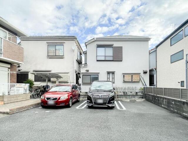 駐車場　駐車場