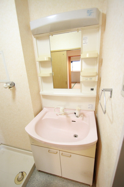 洗面設備　※別室の参考写真の為、現況優先です。