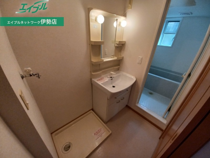 洗面設備　同型画像参考