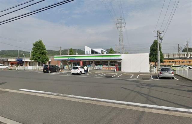 コンビニ　ファミリーマート上道駅前店（コンビニ）まで1125m