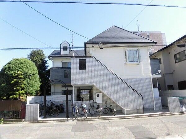 建物外観　初期費用分割可★ご希望の場所まで無料送迎サービス付♪