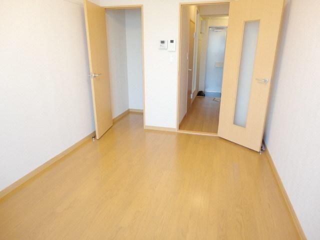 その他部屋・スペース　★洋室６帖★