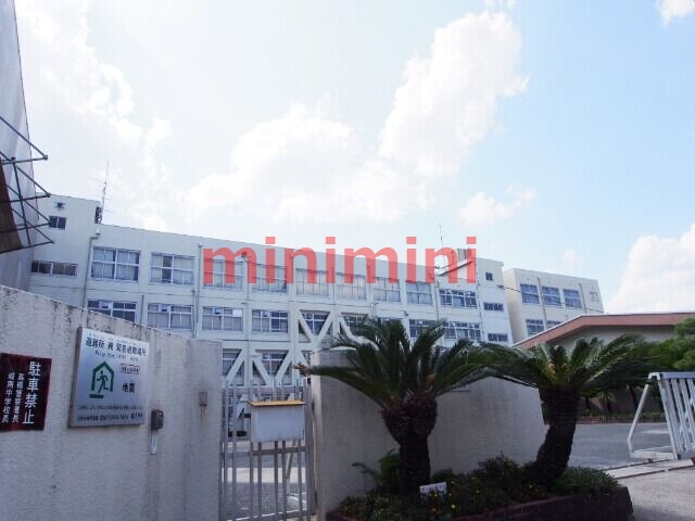中学校　高槻市立城南中学校（中学校）まで1281m