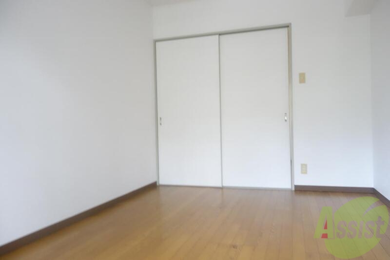 バス・シャワールーム　寝室も広々しています♪