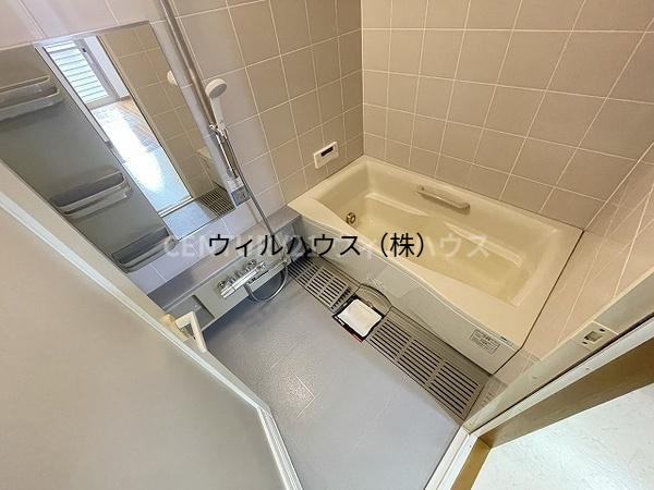 バス・シャワールーム　大型浴槽！