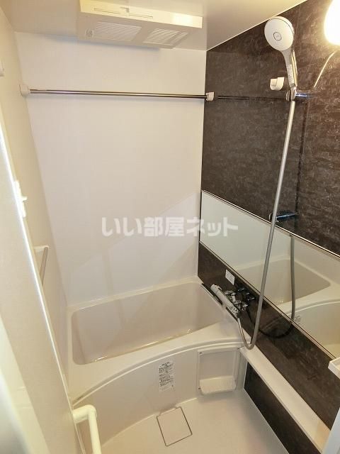 プレリス四日市ティエルナの風呂写真