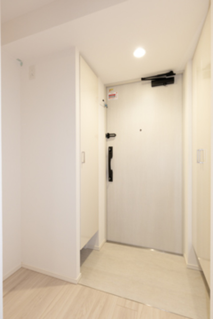 玄関　※写真は同タイプ住戸です。