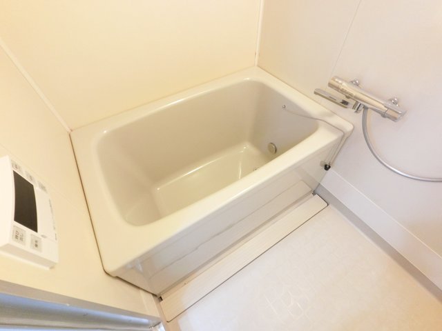 バス・シャワールーム　※他部屋参考写真です