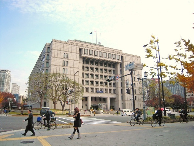 役所　大阪府庁（役所）まで1069m