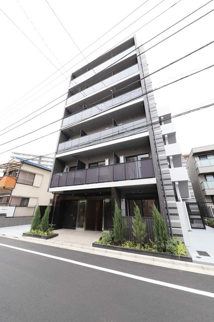 建物外観　６階建ての賃貸マンション