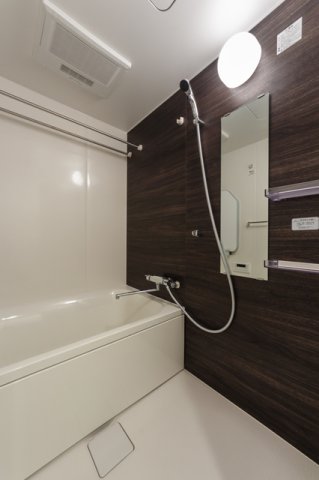 バス・シャワールーム　※写真は同タイプ住戸です。