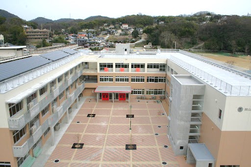 小学校　国立岡山大学教育学部附属小学校（小学校）まで309m