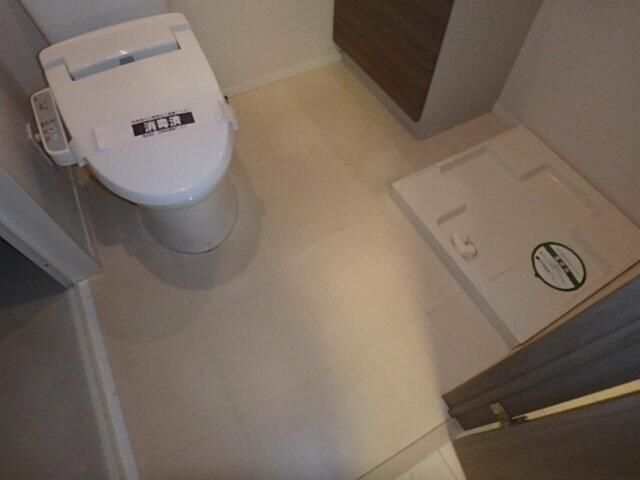 トイレ　落ち着いたトイレです