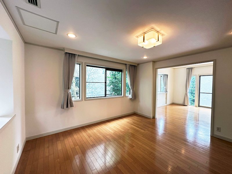 深沢7丁目戸建B棟の居間写真