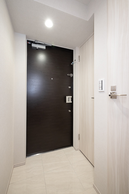 玄関　※写真は同タイプ住戸です。