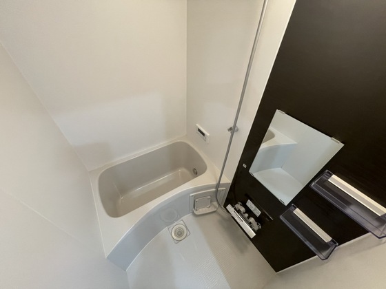 バス・シャワールーム　※別部屋の写真です
