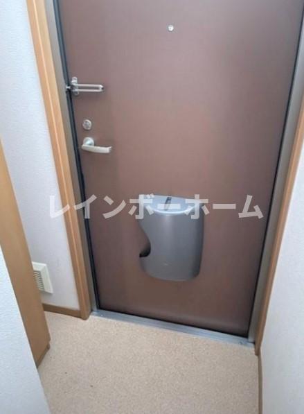 玄関　※同建物別部屋参照