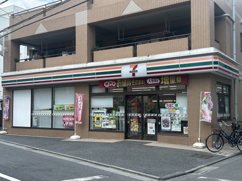 コンビニ　セブンイレブン葛飾東金町2丁目店（コンビニ）まで94m