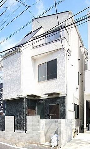 東京メトロ半蔵門線 表参道駅 徒歩10分 築11年