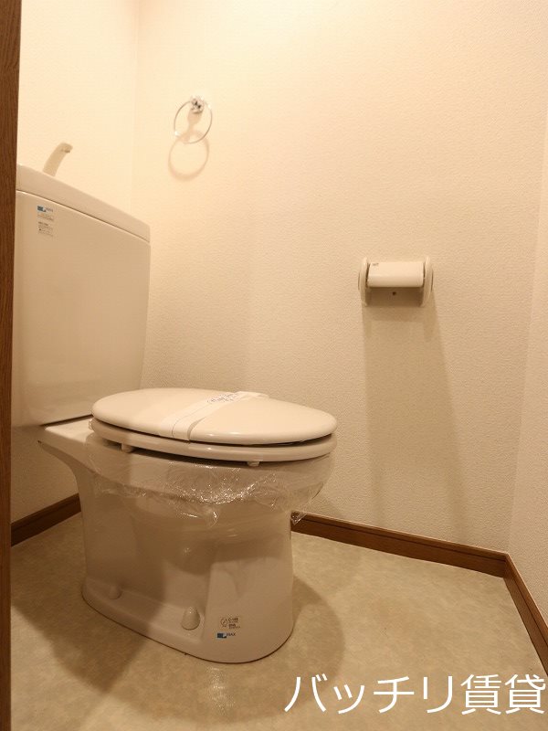 トイレ　同型イメージの為、現状を優先致します。