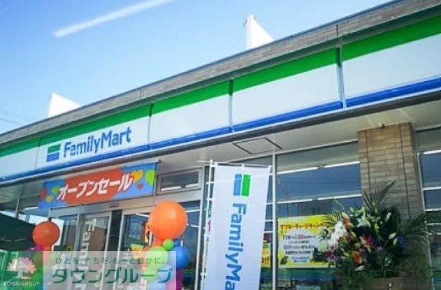 コンビニ　ファミリーマート大垣築捨町二丁目店（コンビニ）まで580m