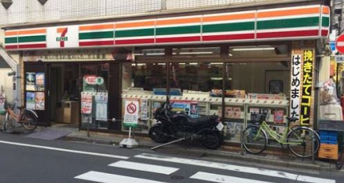 コンビニ　セブンイレブン墨田向島5丁目店（コンビニ）まで339m