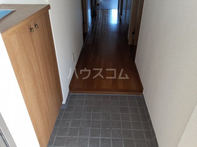 オクトス市ケ尾の玄関写真