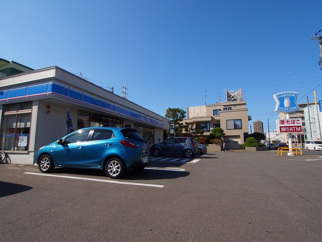 コンビニ　ローソン札幌美園8条七丁目店（コンビニ）まで257m