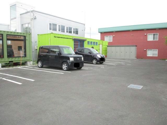 駐車場　駐車場