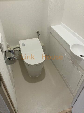 東京メトロ有楽町線 豊洲駅 徒歩13分 20階建 築24年のトイレ写真