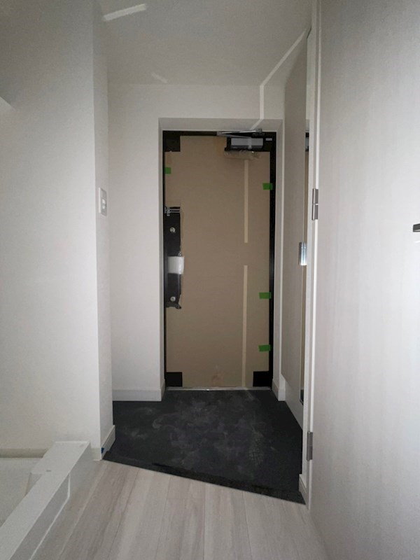 プレサンス大国町アドロッソの玄関写真