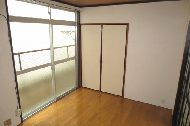 尾上コーポの居間写真