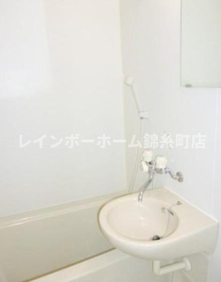 バス・シャワールーム　※別部屋参照写真となります。