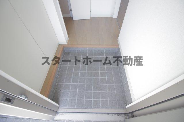 玄関　落ち着いた玄関です