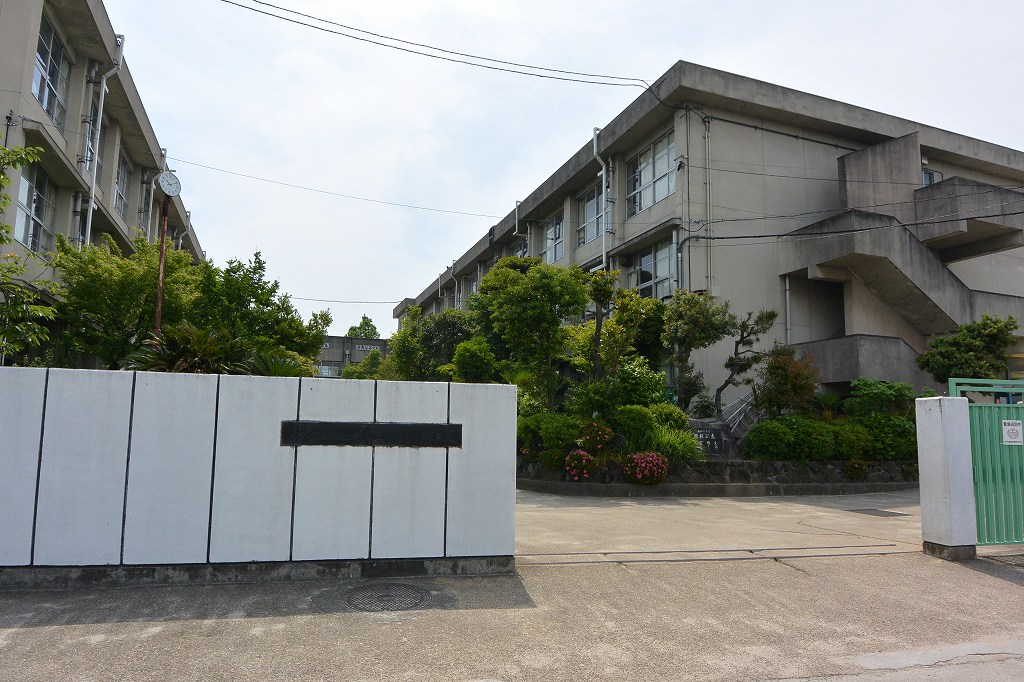 【M’プラザ津田駅前弐番館の小学校】