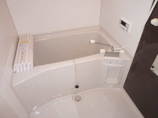 バス・シャワールーム　別の部屋の写真です