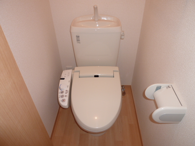 トイレ　別の部屋の写真です