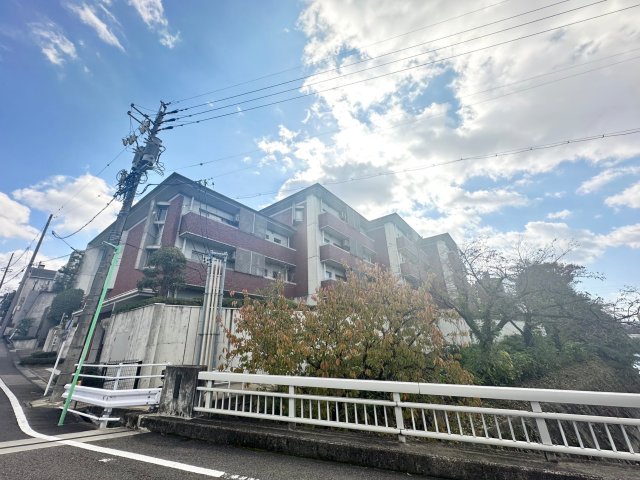 石川橋セブンの建物外観
